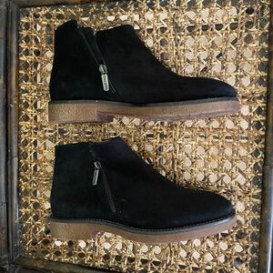 Italeau Waterproof Foliana Handmade Italy Women’s Booties Size 40 1/2 or US 10